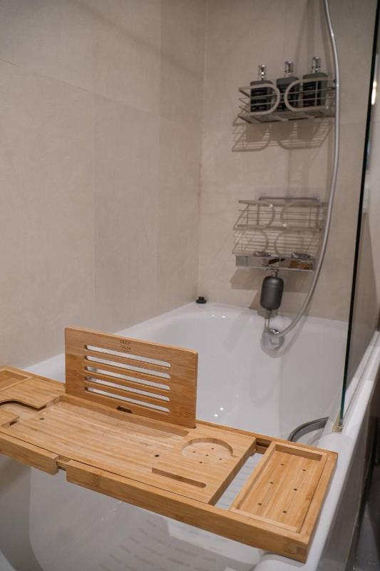 Stylish Benidorm apartment pools sauna terrace - image 14