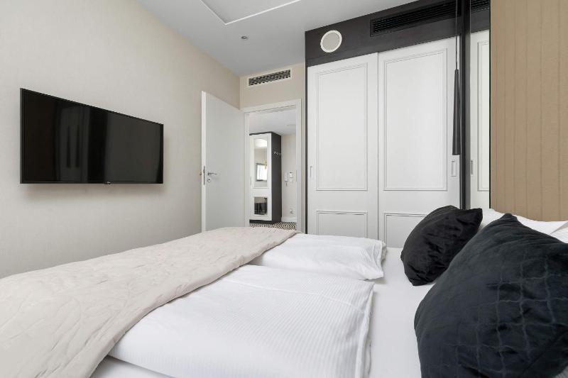 Stylowy Apartament z Balkonem Przy Promenadzie by Noclegi Renters - image 27