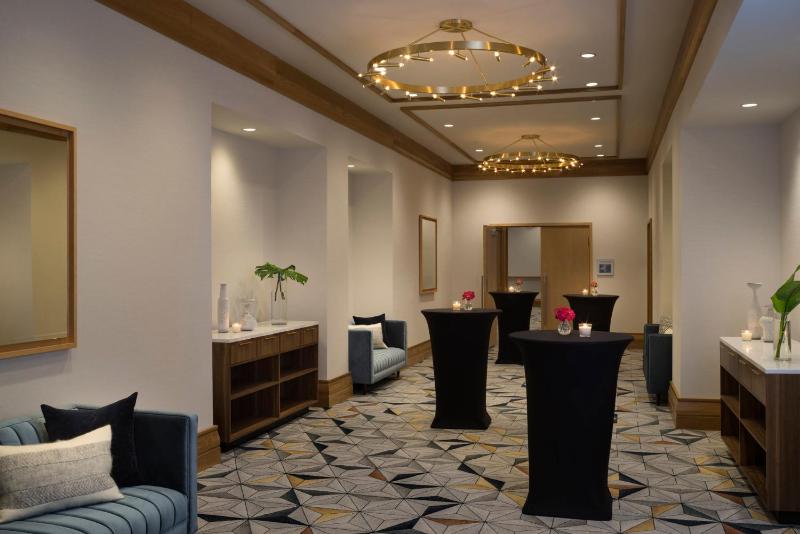 Kimpton Schofield Hotel By IHG - image 17
