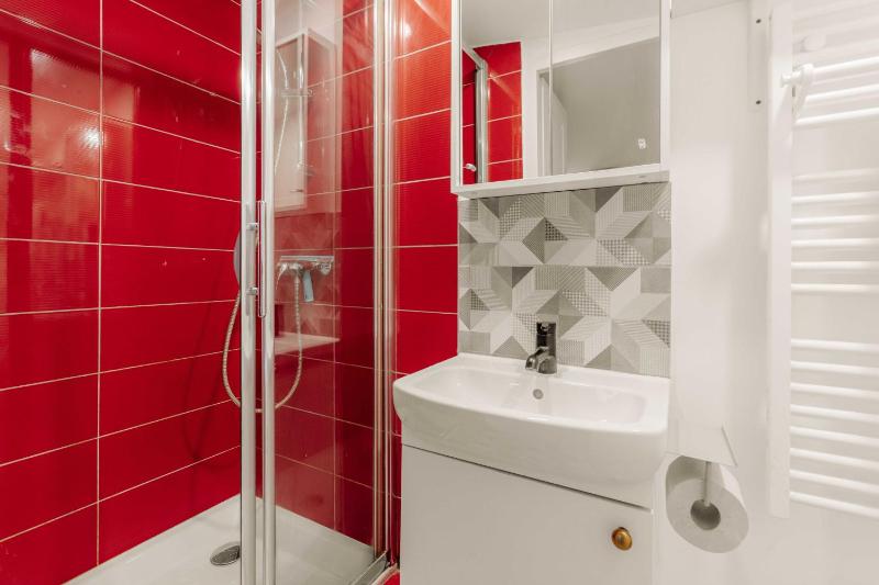 2P duplex studio in the heart of Lyon - image 9