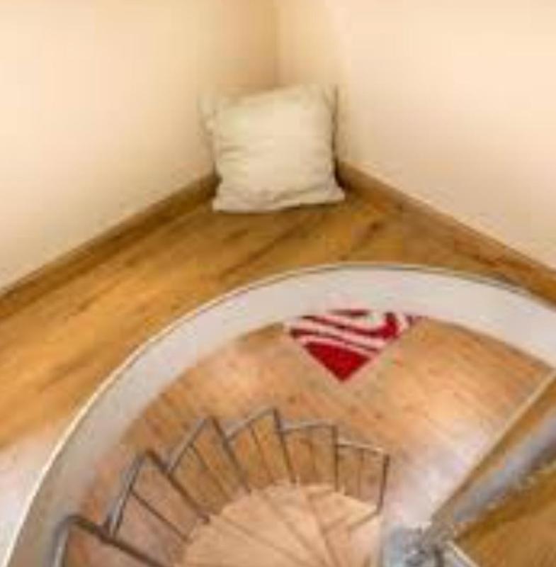 loft in akacfa - image 4