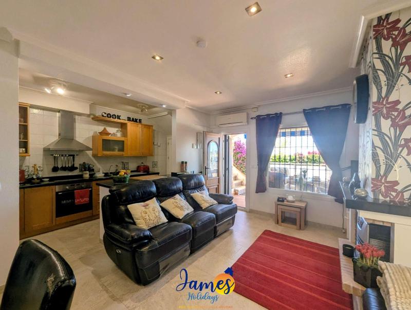 Cosy Family & Pet-Friendly Retreat VM87 - image 18