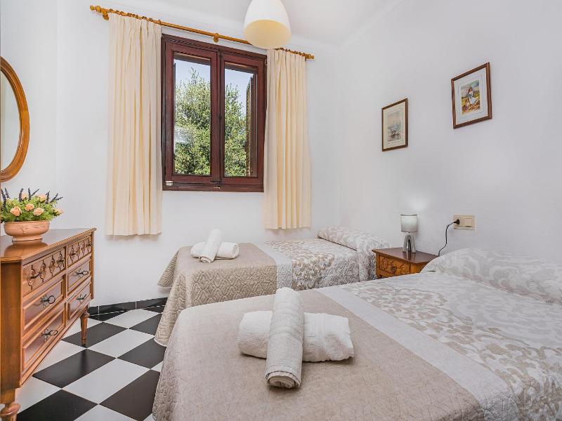 Elegant Pool Villa in Alcúdia - image 16