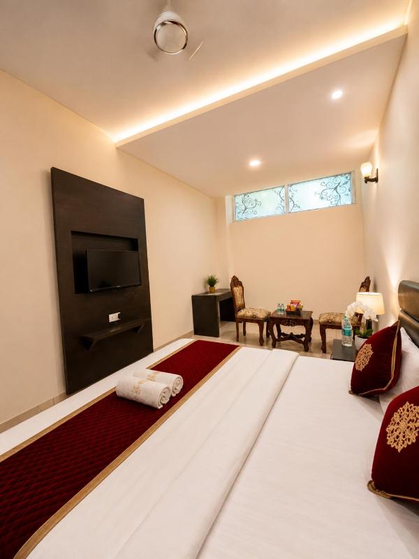 JB Residency Hotel & Banquets !! Top Rated Family Hotel in Chandigarh Tricity - image 12