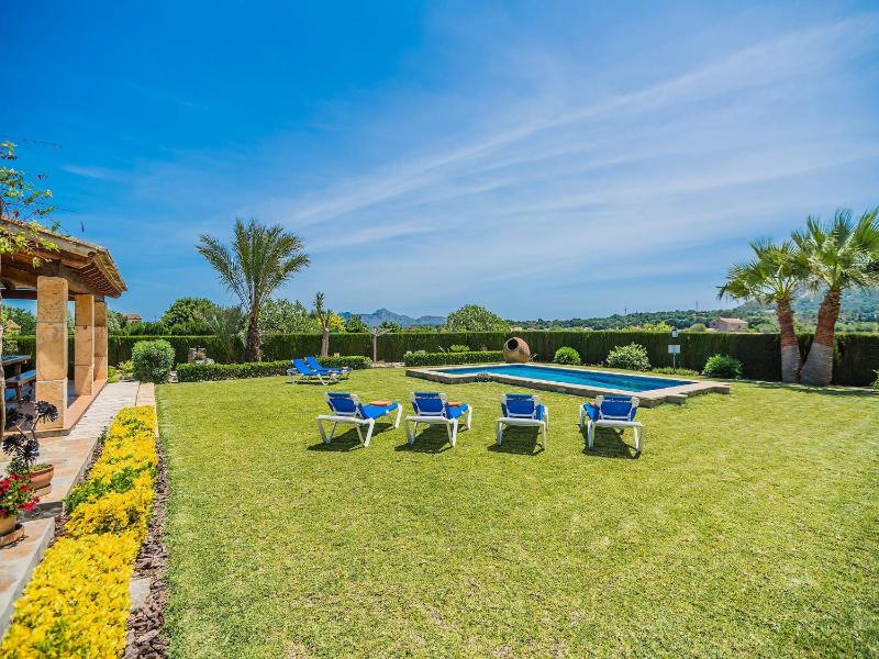 Rustic Majorcan Country House with Pool - image 24