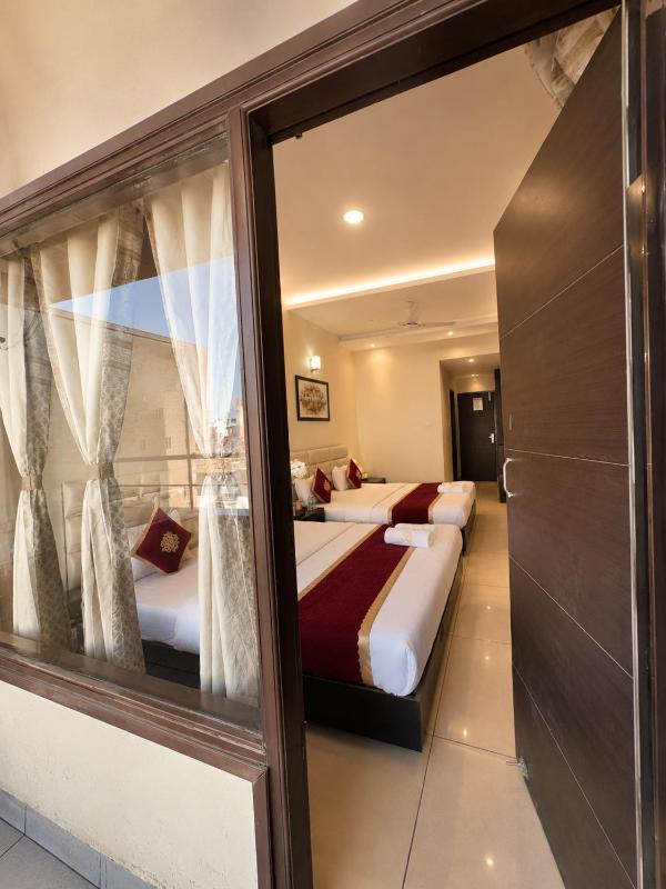 JB Residency Hotel & Banquets !! Top Rated Family Hotel in Chandigarh Tricity - image 11