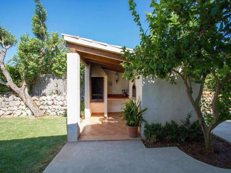 Stone Majorcan Villa with Gardens - image 19