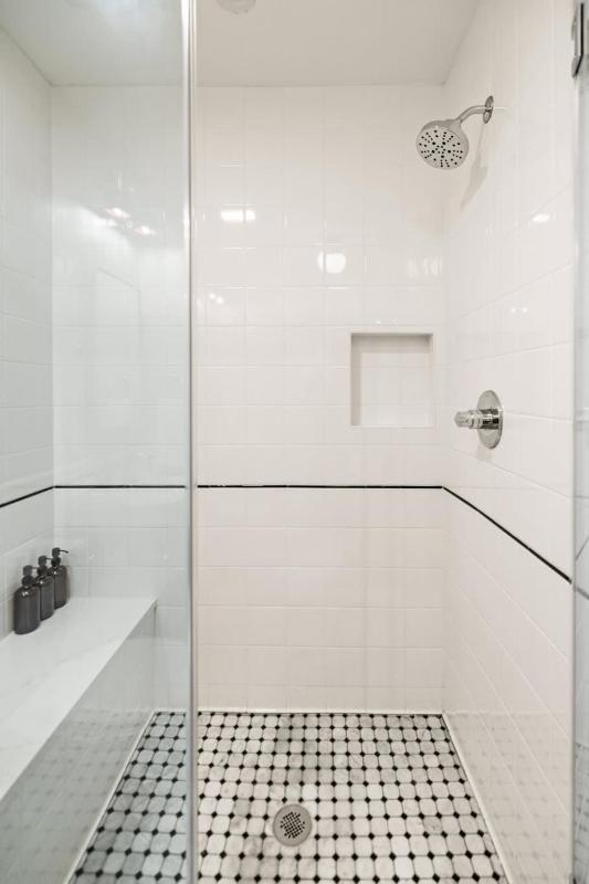 Suite 2B at Maison Dupont a Dupont Circle Inn - image 12