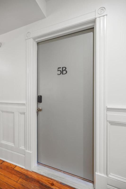 Suite 5B at Maison Dupont a Dupont Circle Inn - image 12