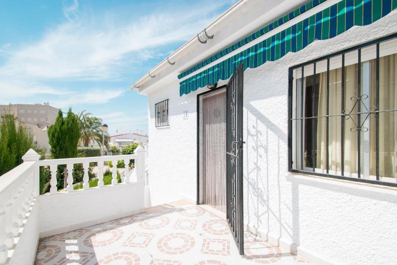 097 Lovely Bungalow - Alicante Holiday - image 9
