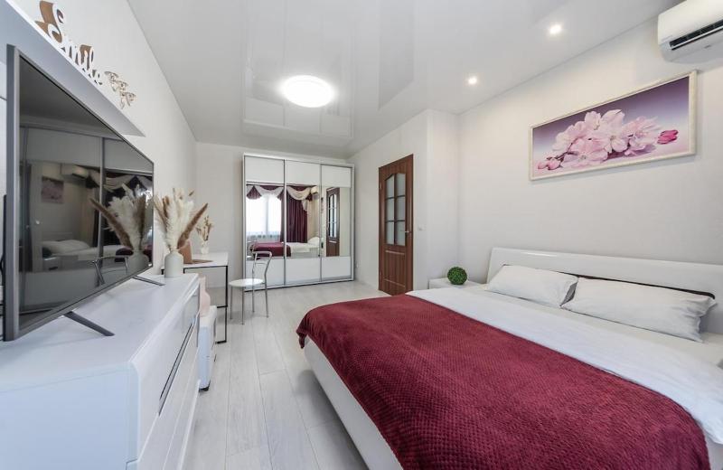 VIP apartment view of the lake - image 6