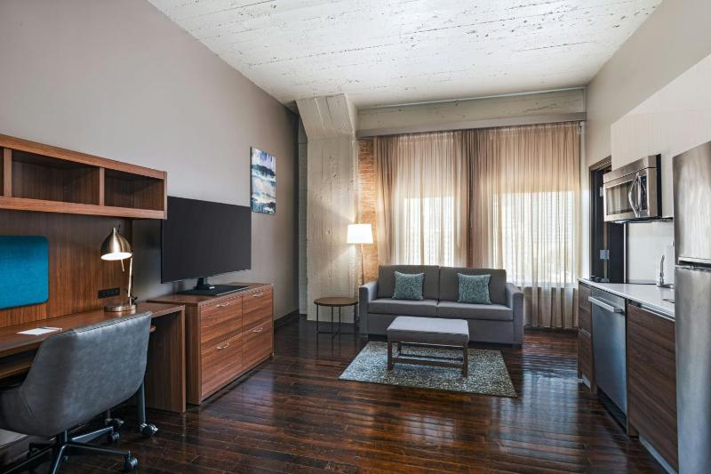TownePlace Suites by Marriott Dallas Downtown - image 10