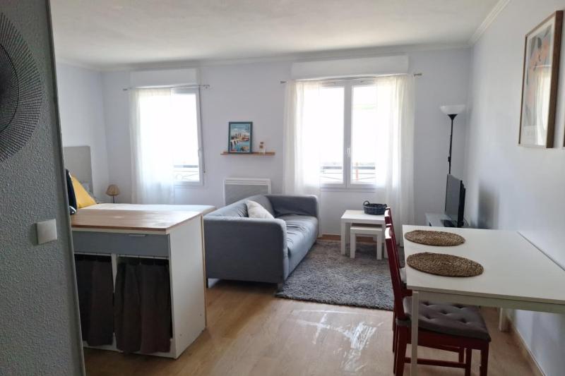 Studio with parking - image 1