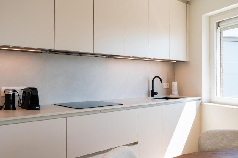 Top-end apartment with amazing views - image 28