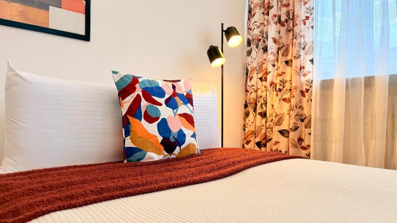 The Central Nest - 1BR Steps from Athenaeum - image 14