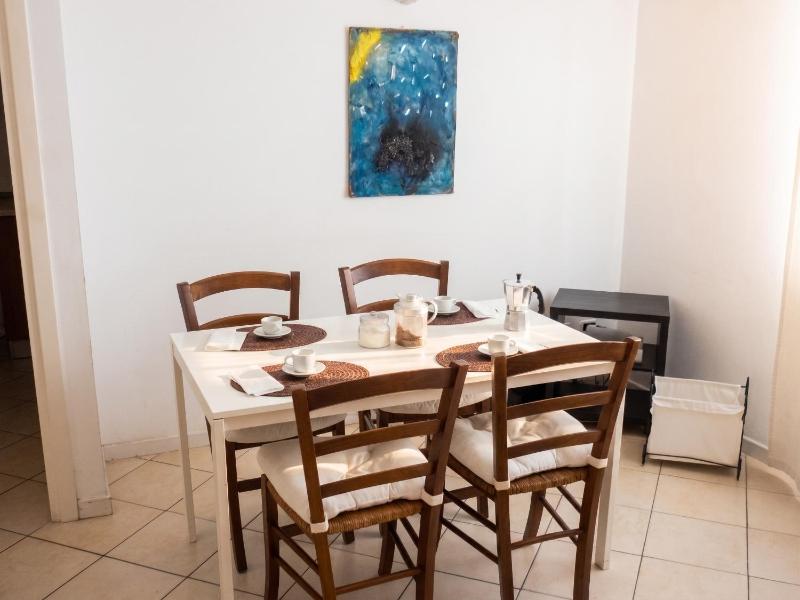 Spacious Apartment in the Heart of Bologna - 2 Bedrooms - image 12