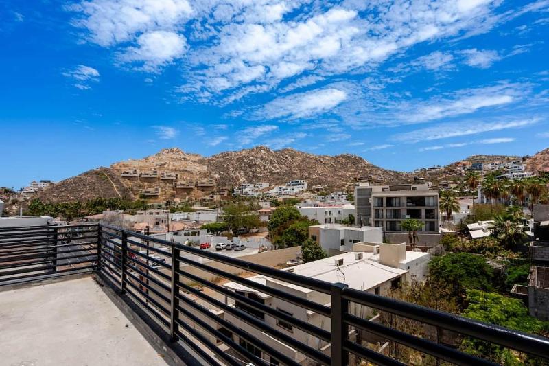 New Listing Luxury Stay in Cabo San Lucas - image 4