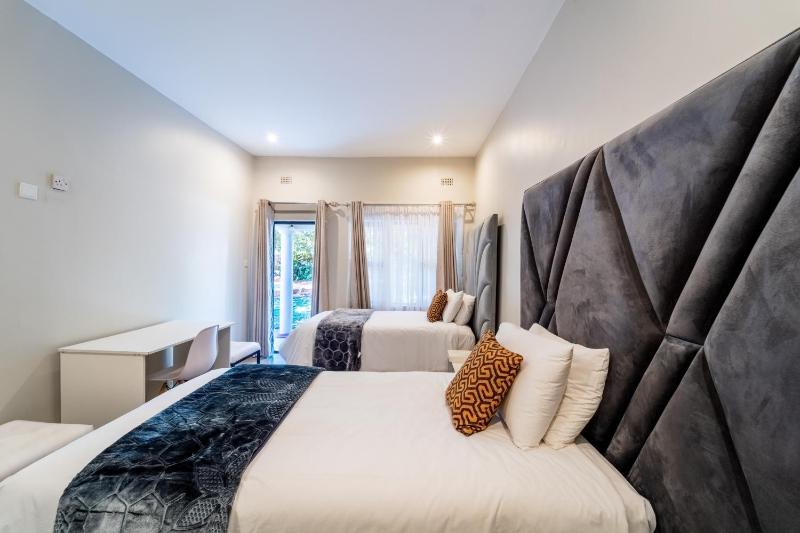 Cosmo Guest House - image 13