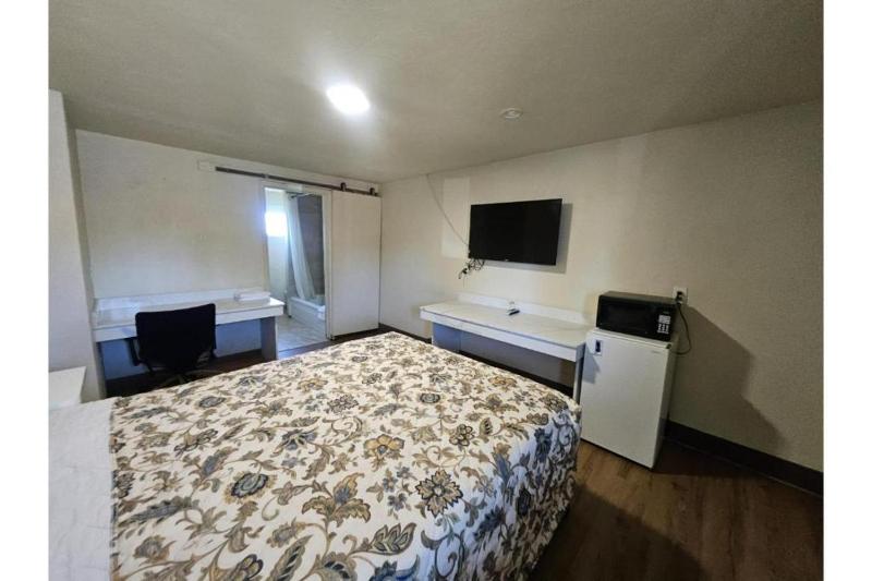 Del Rancho Motel - image 18