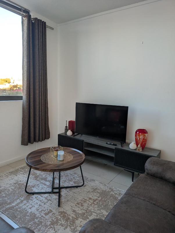 Windhoek 1 BED Apartment - image 9
