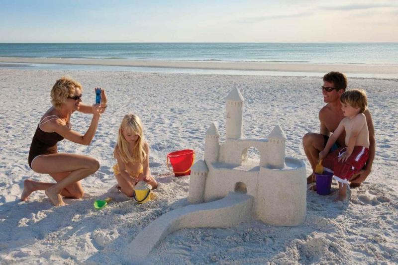Naples Starfish House - Upscale weekly rentals - image 50
