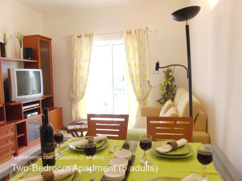 Two-Bedroom Apartment (5 Adults) image 2