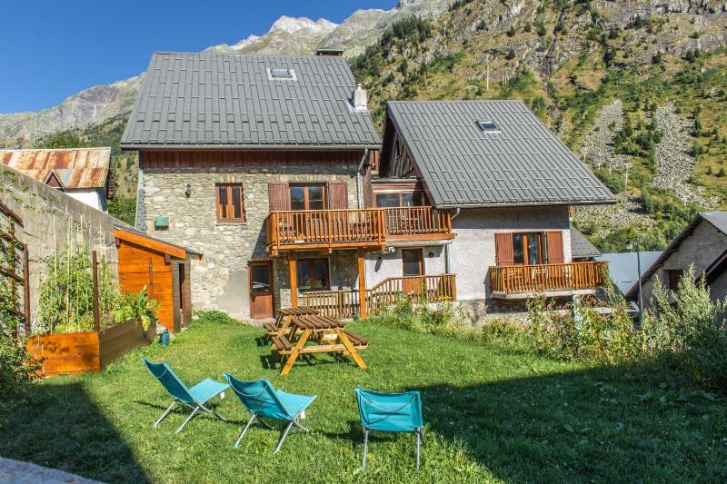 Chalet image 3
