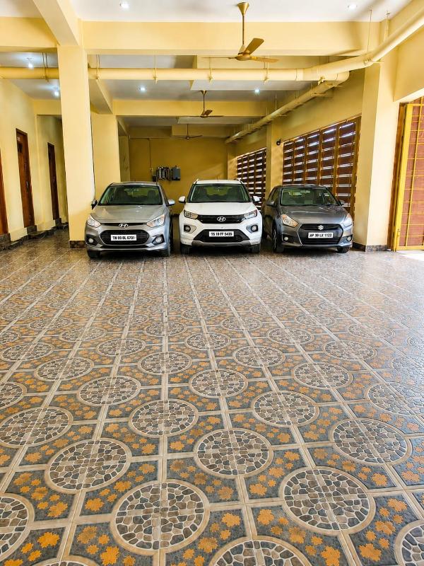 ArunaRamana Hillviews AC Homes And Rooms - image 7