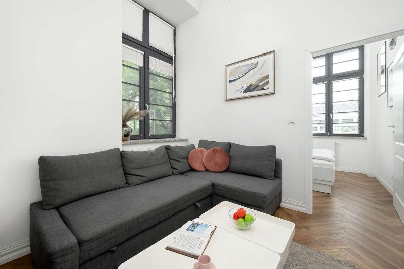 Stylish Apartment with a Desk and 2 Bedrooms in Wrocław by Noclegi Renters - image 11