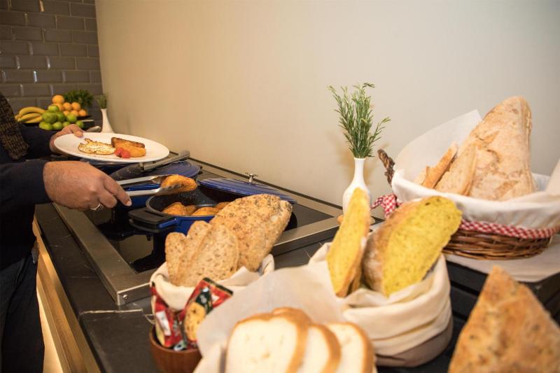 Park Inn by Radisson Bournemouth - image 50