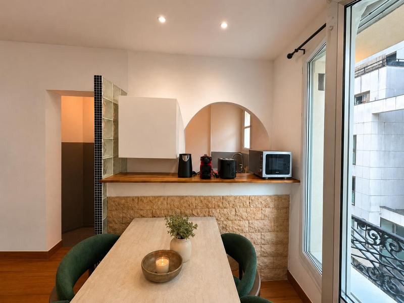 1BR Flat with Mezzanine Near Eiffel Tower & Metro - image 16
