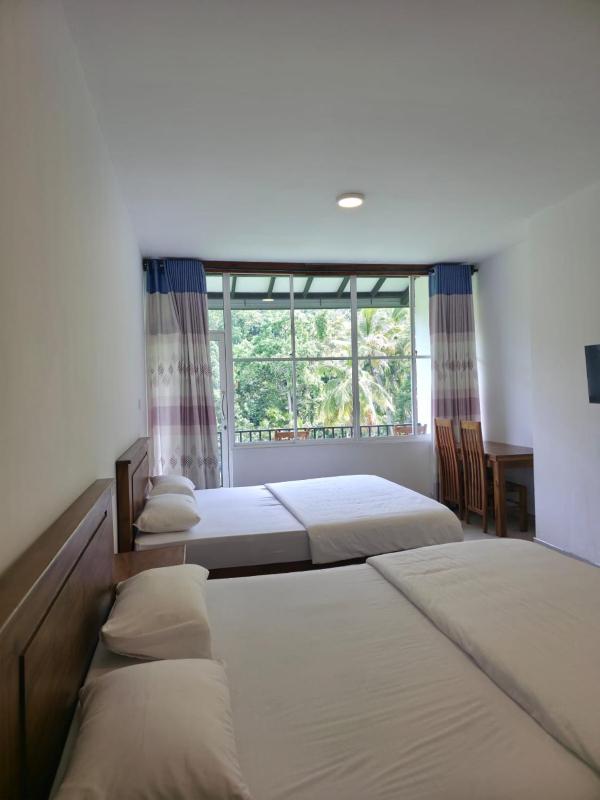 HILL SIDE RESORT - Ella - image 27