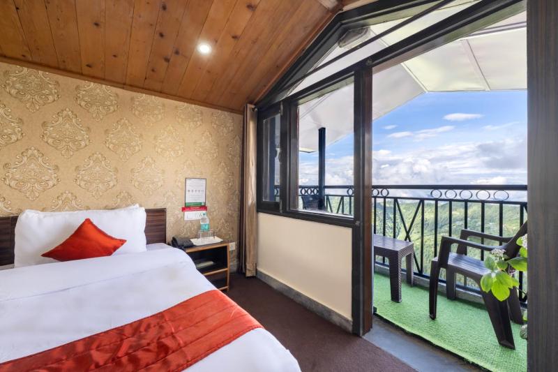 The Prakriti Ayurveda l Lift l Power Backup l Pure Veg l Multi Cuisine Restaurant l Free Parking l By Exotic Stays - image 15