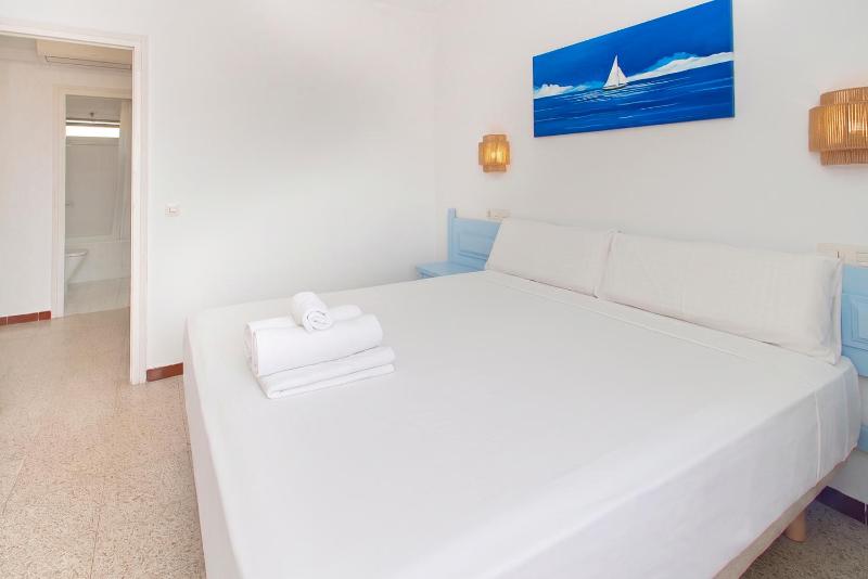 WELCS APARTAMENTO 406 EMP con vistas al canal - image 20