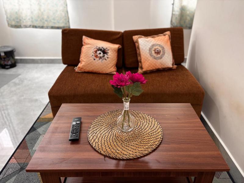 Cozy 1BHK Retreat - A Conmfortable space F3 - image 1