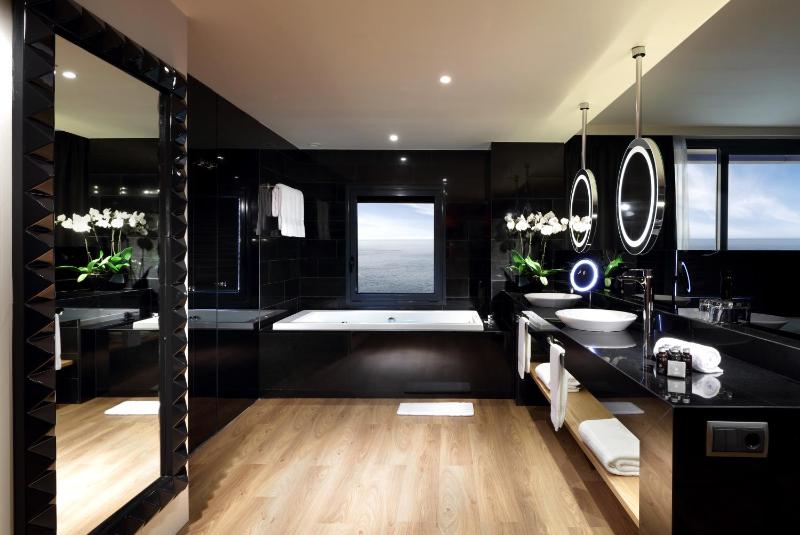 Hard Rock Hotel Tenerife - image 43