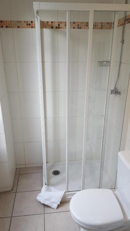 Family Room (4 Adults) with Private Bathroom image 4