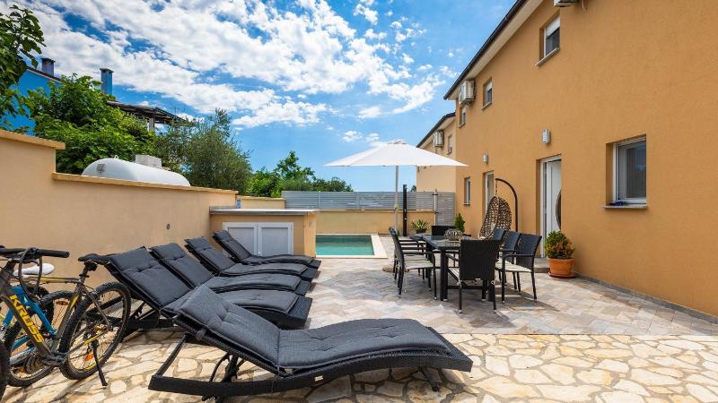 Villa Skarec 2 by Villas Guide - image 8