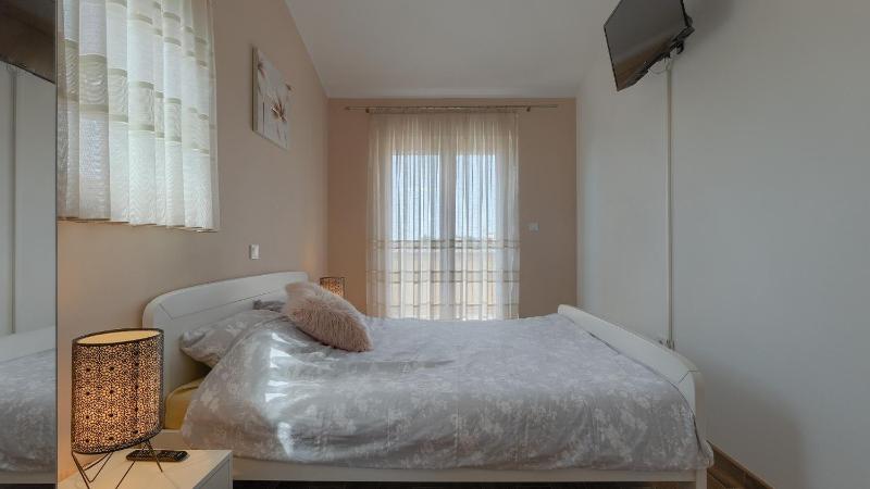 Villa Skarec 1 by Villas Guide - image 2