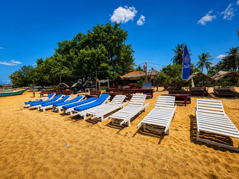 Sheen Coast Beach Cabana - image 4