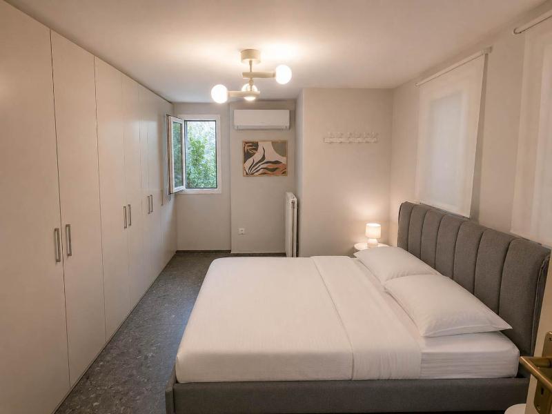 Boutique 2Bd Oasis in Lycabettus with Garden Patio - image 2