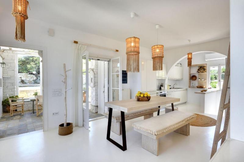 Executive Paros Villa 5 Bedrooms Villa Beachfront Supreme Beachfront Sea - image 39
