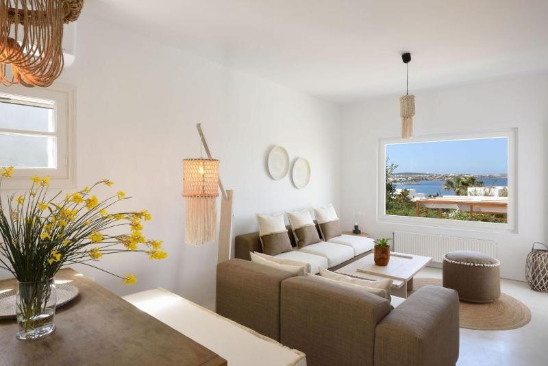 Executive Paros Villa 4 Bedrooms Villa Island Spirit Amazing Sea Views - image 22