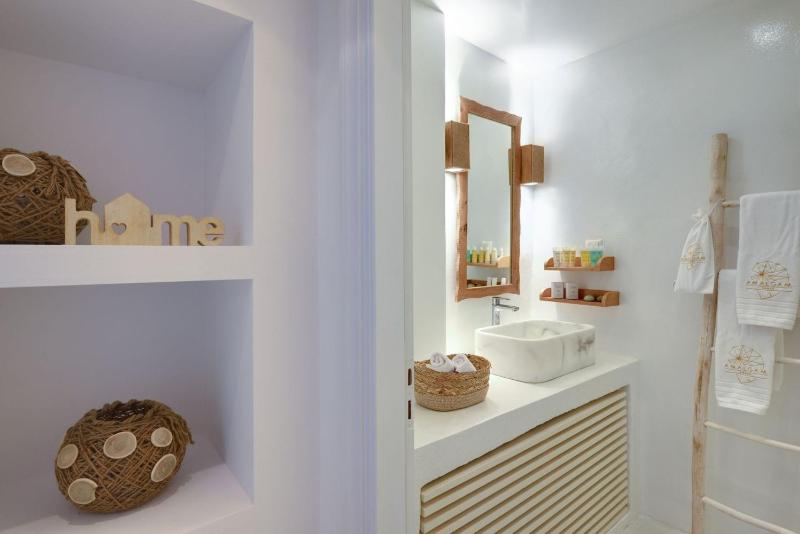 Executive Paros Villa 4 Bedrooms Villa Island Spirit Amazing Sea Views - image 18