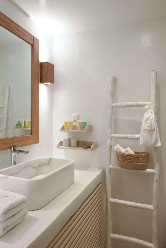 Executive Paros Villa 4 Bedrooms Villa Island Spirit Amazing Sea Views - image 12
