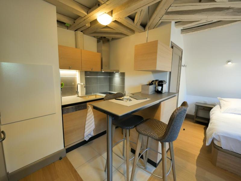 Studio Apartment Orme de Sibérie with a 140cm Double Bed image 2