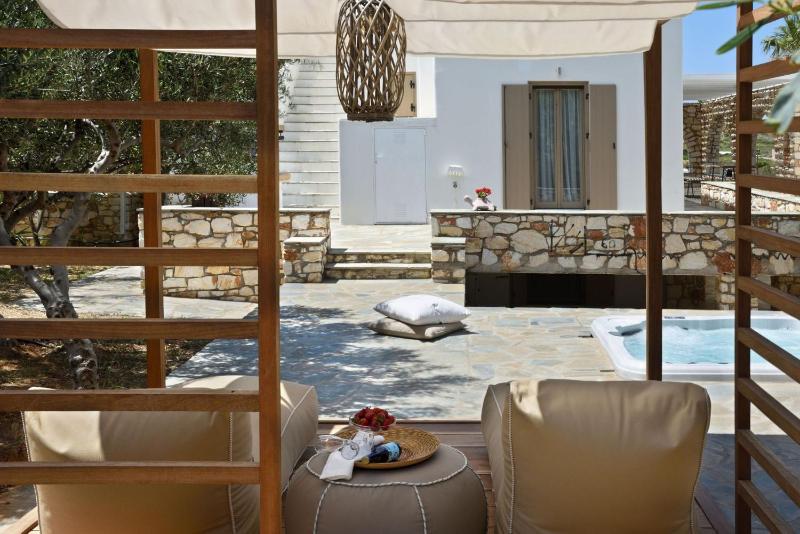 Executive Paros Villa Villa Avra 3 Bedrooms Sea View & Outdoor Jacuzzi - image 16