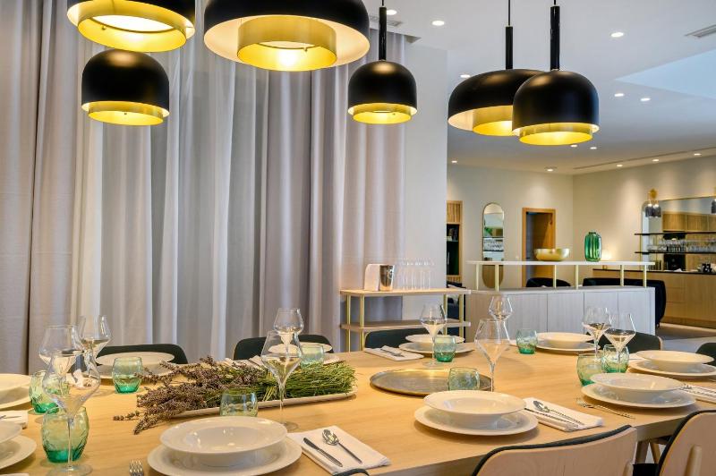 Incredibly Indulgent Hvar West Villa 5 Bedrooms Villa West Eternal - image 38
