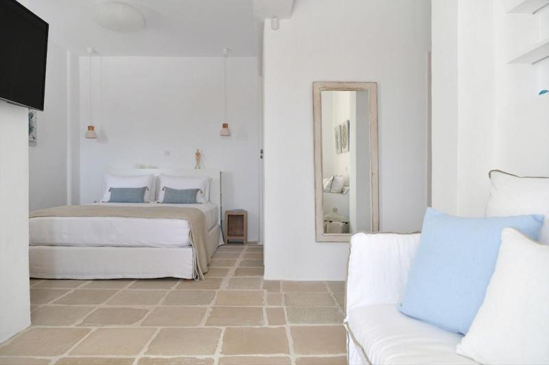 Luxury Paros Villa Villa Aethra Beautiful & Serene Glisidia - image 27