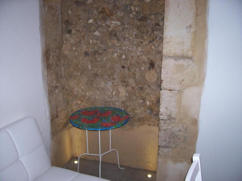 Two-Bedroom Apartment - Split Level (Ground Floor) image 4